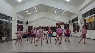 ㄧ朵情花開。卿卿舞動指導老師：毛北梅老師