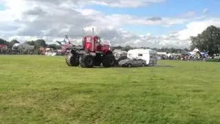 Caravan crushing Monster Truck