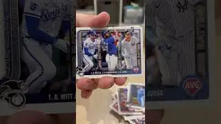 FAT PACK FRIDAY: HUNTING 2025 TOPPS SERIES 1 HITS