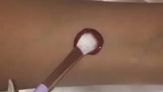 SATISFYING SWATCH RED GLITTER PIGMENT - HEARTBREAKER