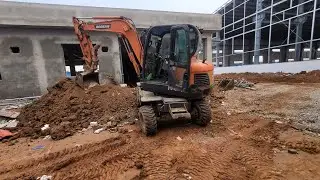 Review m&aacute;y x&uacute;c doosan dx 55 ACE  b&aacute;nh lốp, excavator M&uacute;c đất đất l&ecirc;n xe &ocirc;t&ocirc; ben