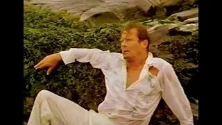ROGER MOORE, Colleen Dewhurst - 