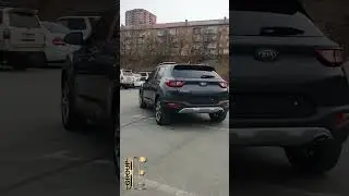 Kia Stonic - стильный городской кроссовер!