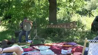 P&eacute;r&eacute;grination, sieste musicale