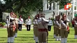 Guard Of Honour To Martyrs During 60th Police Commemoration Day