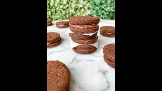 Chocolate Cream Oreos - Secretly HEALTHY copycat recipe