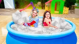 FIZ UMA PISCINA DE ESPUMA PRA BEBÊ JULLY E MINHA IRMÃZINHA NADAR!