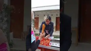 Viral Anggun jualan cabe rawit manis