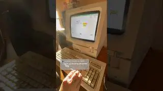 SkiFree for Windows 3.1 on an IBM PS/1 PC from 1992 #retrocomputing #retrogaming #90s