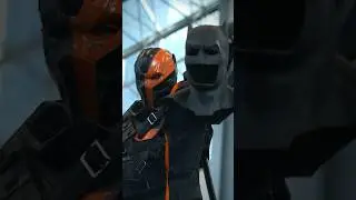#Deathstroke takes #Batman | 🎥&🎹: @SideProjektPodcast | #cosplaycommunity #dccomicscosplay