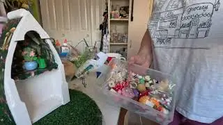 DIY Fairy Garden Thursday: garden shed and wheel barrow. #fairygardenthursday