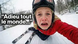 Cette skieuse pensait descendre… Elle se trompait.