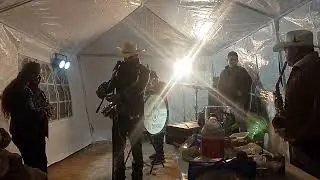 Tocando en el año nuevo 