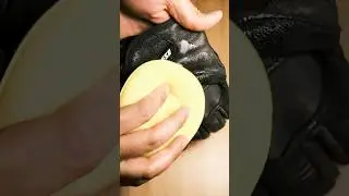Perawatan Gloves Kulit yang Sudah Pudar
