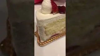 🎂😋#cake #shorts #dessert #musicproducer #delicious #bakery #asian #love #beautiful #awesome #food
