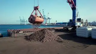 Barge operations in berth 119 & 120 - SCS TERMINAL