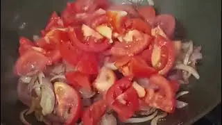 Hello guys today I am maki tomato or onion ki chatni#desifood#minivlog#cooking