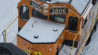 SLR 520 Eastbound with horn salute 2026-01-17
