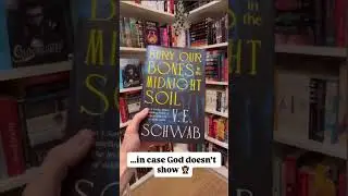 A #bookish sing along! #booktok #bookcollection #books #bookworm #veschwab #gild #suzannecollins