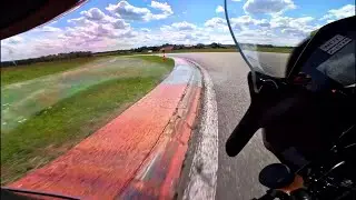FAST LAP @ Circuit Ecuyers Beuvardes onboard RSV4: 1.49.1