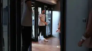 Edgar Vicedo y Elgin Cook, jugadores del CB Canarias, visitan IOC Cl&iacute;nica Dental | Tenerife
