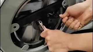 How to tighten the crank of HR E1190 elliptical machine