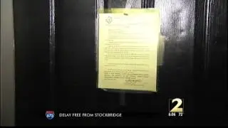 Bat infestation forces families from Gwinnett home