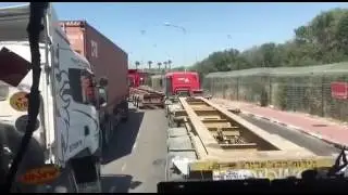 מטורף!!! זה מה שקורה בכל בוקר בנמל אשדוד