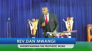 REV.Dan Mwangi