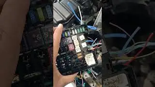 Fuse box repair and change #automobile #mechanic #car