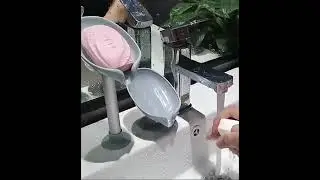 Leaf-shaped Soap Dish Soap Holder Perforated Free Standing Suction Cup , Bathroom Accessories