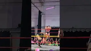Nina Samuels Scissor kick to Nightshade