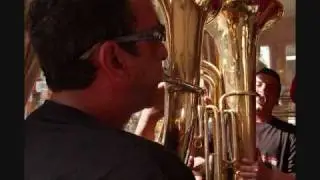 Bulgarian brass orchestra Karandila - Lechkov kjuchek