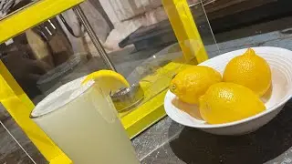 Making Fresh squeezed lemonade with the homemade lemon smasher (part2)