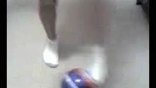 Bermuda Guy doin  soccer tricks