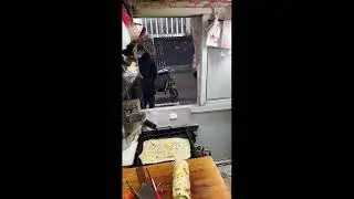 Urban Snack Livestream | Real-Time Egg Pancake Assembly | Vendor Workflow