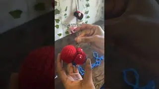 Вяжем Человека-паука крючком вместе со мной 🕷️❤️🕸️ | #вязаниекрючком #человекпаук #marvel #амигуруми