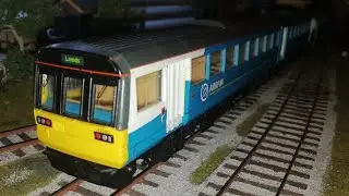 Hornby Arriva Livery 142 Pacer Review