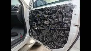 MITSUBISHI MONTERO / SOUND SYSTEM UPGRADE / RAINBOW AUDIO / GROUND ZERO SOUND DEADENING