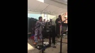 Mystery Crash-Somebody's watching me @ Avondale fest