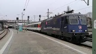 EC 196 bei der Ausfahrt in Lindau Hbf