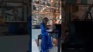 Wonderful Female Pianist - Dubai Entertainment Agency - Dubai Music Booking Service