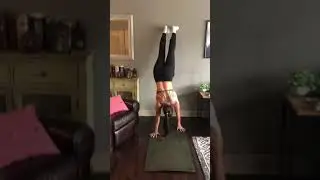 Wall walk + handstand hold