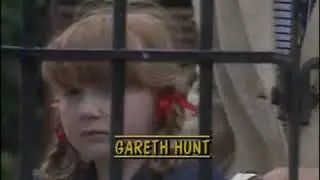 Gabrielle and Doodleman theme song by Matthew Kelly (written by Lynsey de Paul)