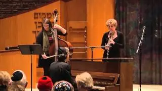 Klezmer Music   Hankus Netsky with Ilene Stahl clarinet and Kirsten Lamb bass
