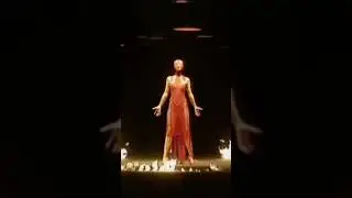 Самый полный выпуск об истории Александра Маккуина уже на канале.