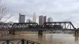 Norfolk Southern manifests and geese in Downtown Columbus - Part I