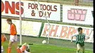 Phil Stant scores with overhead kick at Blackpool in April 1992