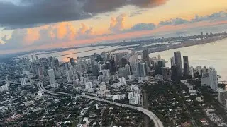 Embraer E175 sunrise landing KMIA Miami
