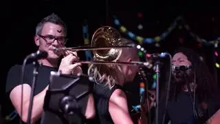 Buffo's Wake - Kochanie (Live)